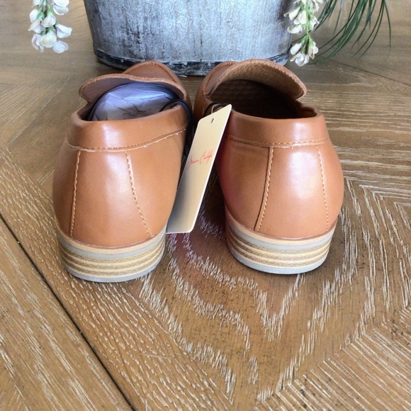 Jessica Carlyle Womens Tan Jenoa Flat Loafer Comfort Shoe - Picture 2 of 8